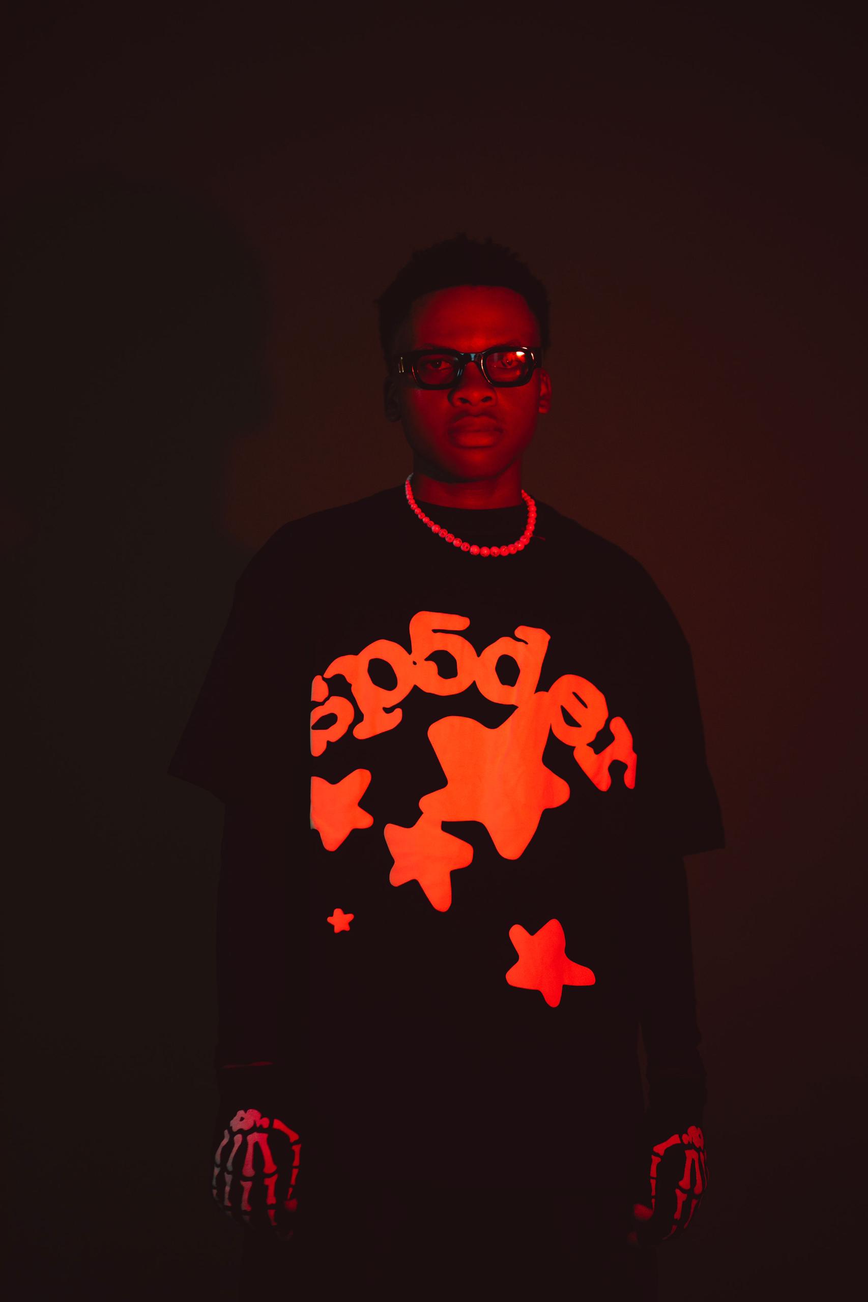 Sane.wav in red lighting